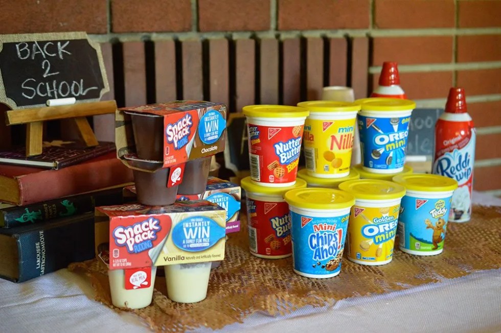 Easy Back To School Party Ideas that the kids will love! Let them make their own pudding parfaits with NABISCO Go-Paks, Snack Pack® Pudding Cups and Reddi-Wip. Cookie Parfaits and Smoothies or Hot Chocolate are perfect for a fuss free party!