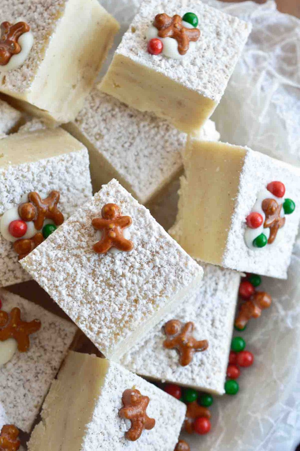 This White Chocolate Gingerbread Fudge is a fun holiday dessert. This quick and easy microwave fudge will be a new favorite holiday treat!