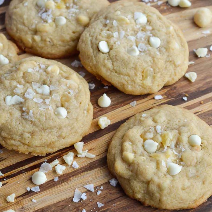 Pineapple White Chocolate Macadmia Nut Cookies